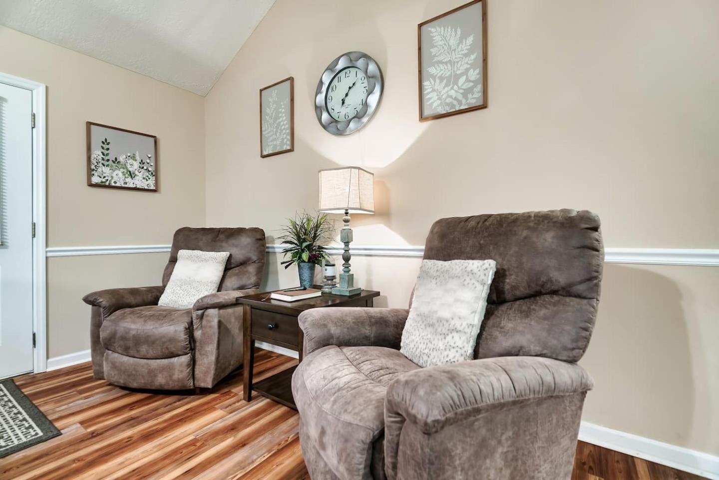 비둘기 포지 1 Mile To Pkwy, Pets, Hot Tub, Creekside, Porch 빌라 외부 사진