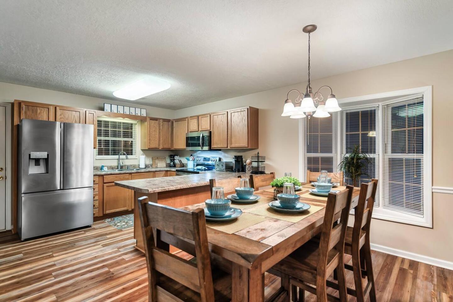 비둘기 포지 1 Mile To Pkwy, Pets, Hot Tub, Creekside, Porch 빌라 외부 사진