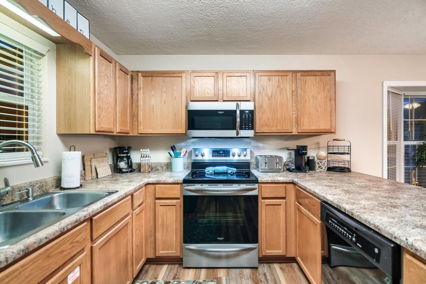 비둘기 포지 1 Mile To Pkwy, Pets, Hot Tub, Creekside, Porch 빌라 외부 사진